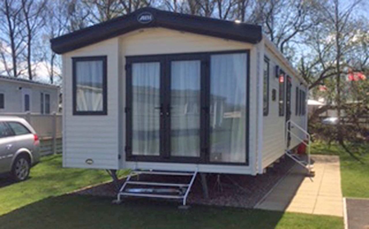 Photo of Caravan on Tattershall Lakes Country Park