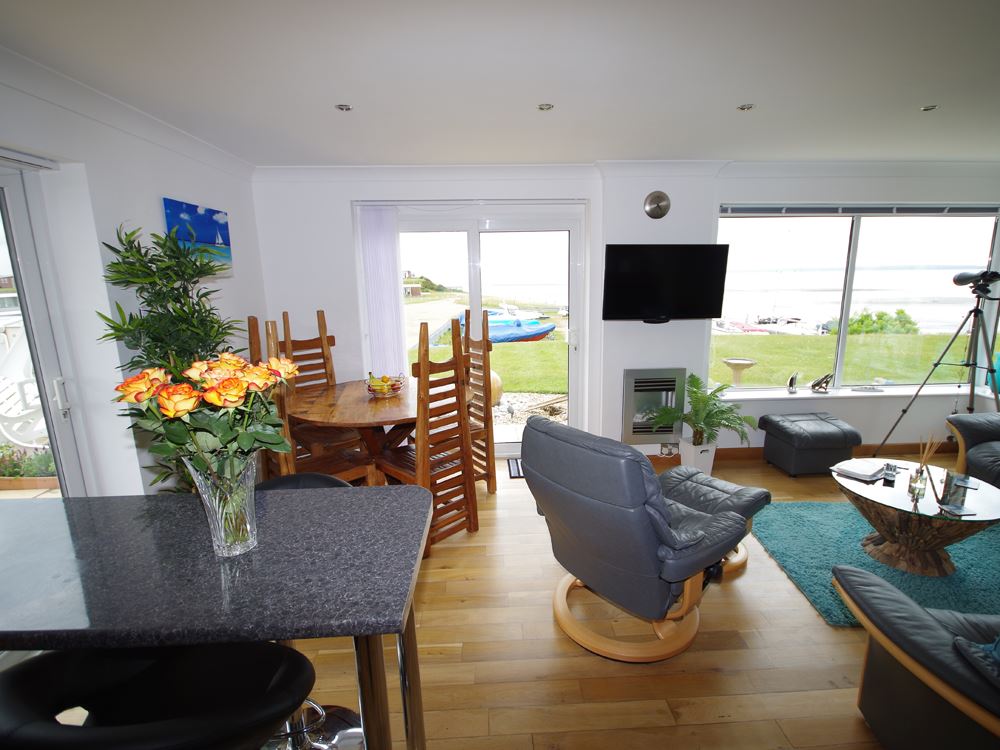 Photo of Chalet on Solent Breezes Holiday Village