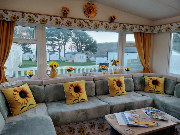 Delightful lounge with Smart TV 