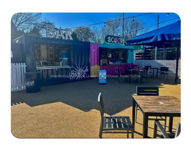 Snack & Ice cream area