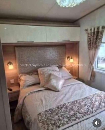 Bedroom with en suit and television