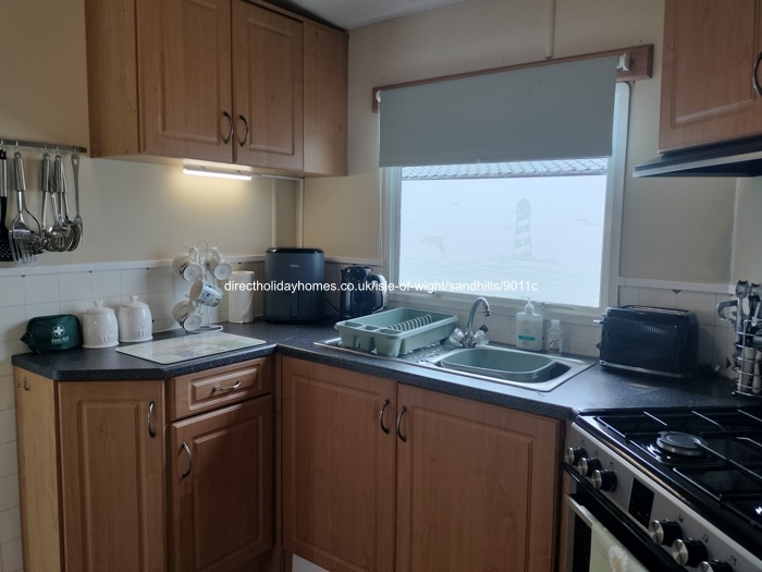 Compact Kitchen with Airfyer