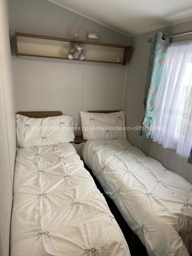 twin room 1