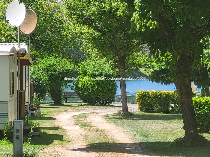 Photo of Caravan on Montaigu Plage