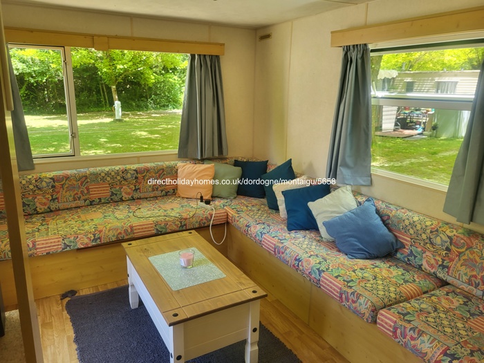 Photo of Caravan on Montaigu Plage