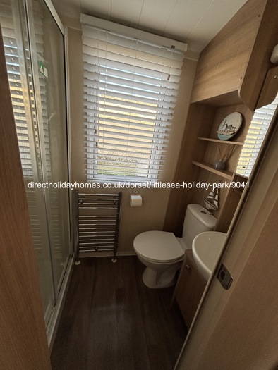 Main bathroom