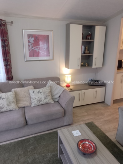 Lounge and kitchen area