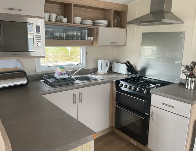 Well equipped kitchen area 
