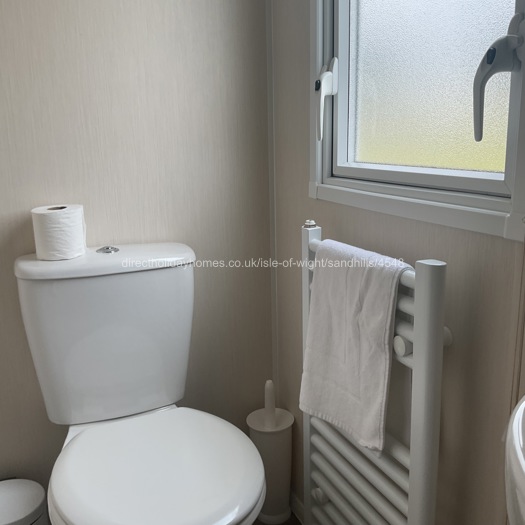Main bathroom