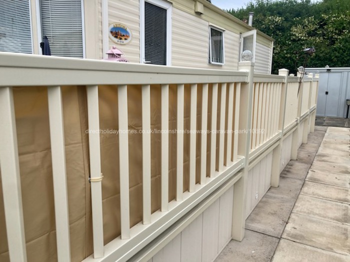 Large deck with screening 
