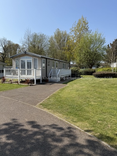 3 Bedroom caravan on cul-de-sac