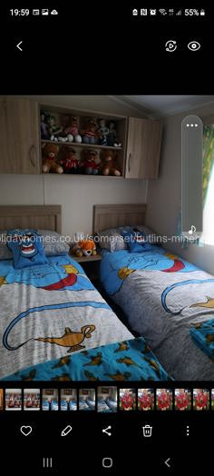 Twin Bedroom (1 of 2)