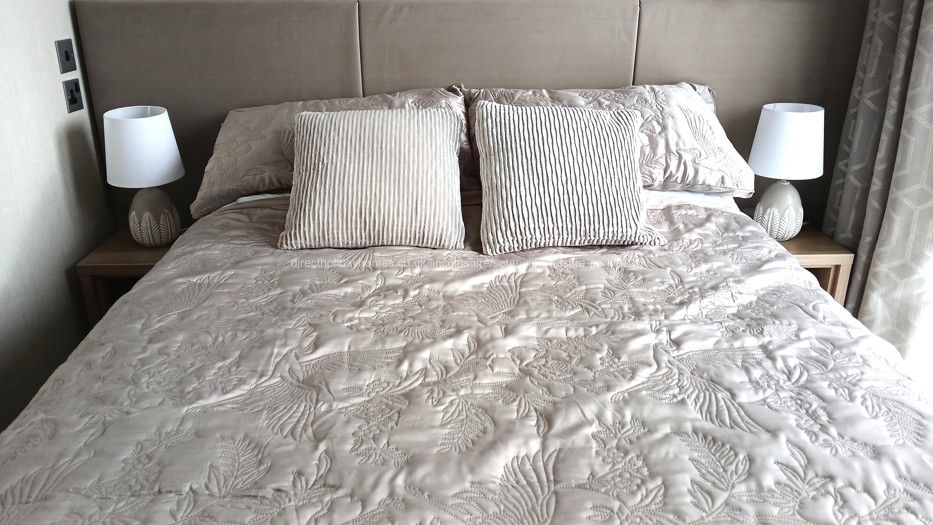 2nd bedroom with double bed