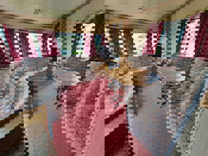 Lounge and dining area