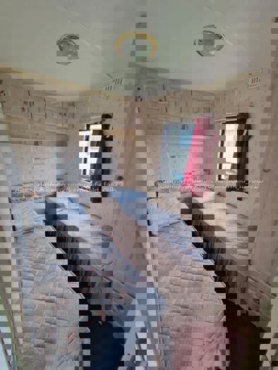 twin room or push to double