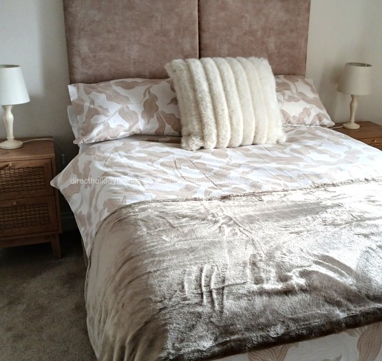 Bedroom 2 with double bed