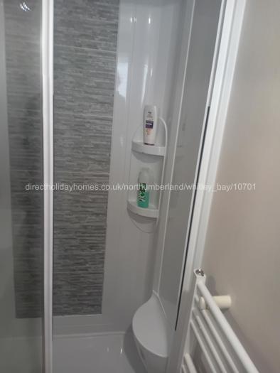 Showers (ensuite & Family