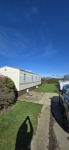 Not boxed in here. Lots of space