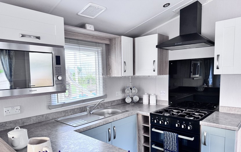KItchen area...full cooker, oven, m