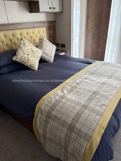 Master Bedroom king Size Bed