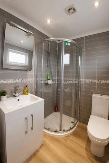 Ensuite Shower Room