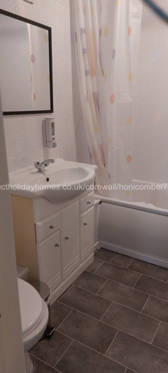 Jack & Jill Bathroom of bedroom 