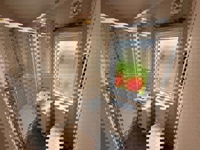 En-suite shower room 