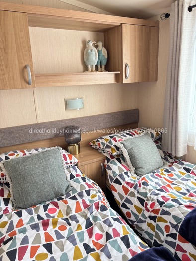 Twin Bedroom