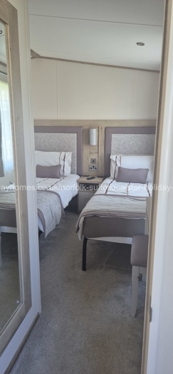 Twin room