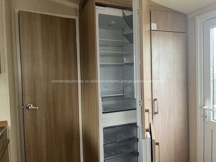 Tall fridge 