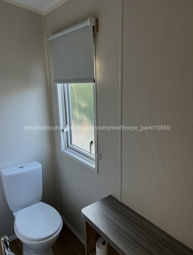 Toilet/Shower