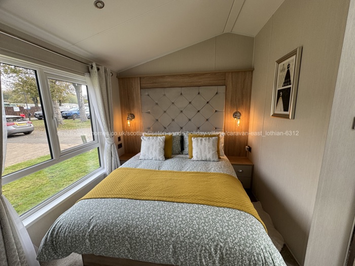 Kingsize 6ft3 x  5ft bed lamps