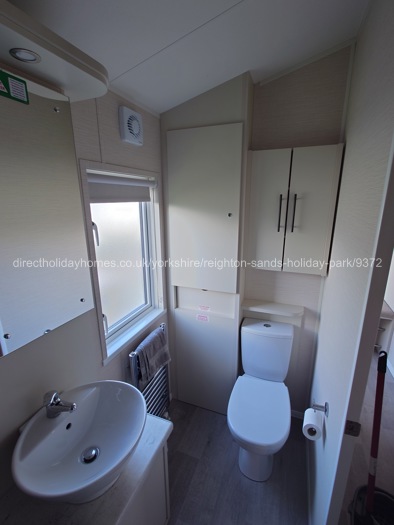Main bathroom