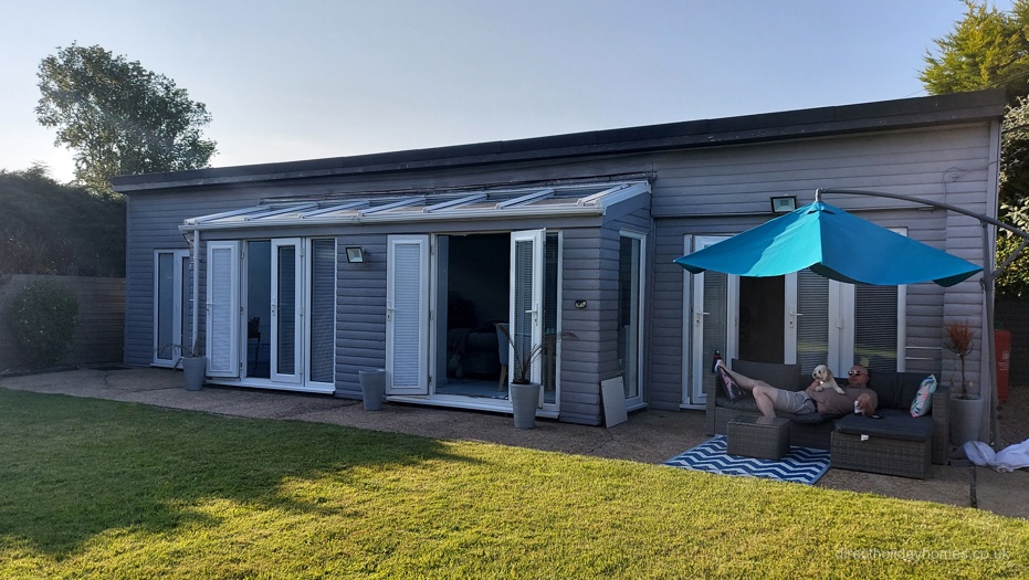 Lodge & Caravan for private sale in Lincolnshire