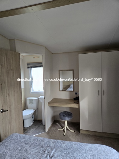 Main Bedroom en suite