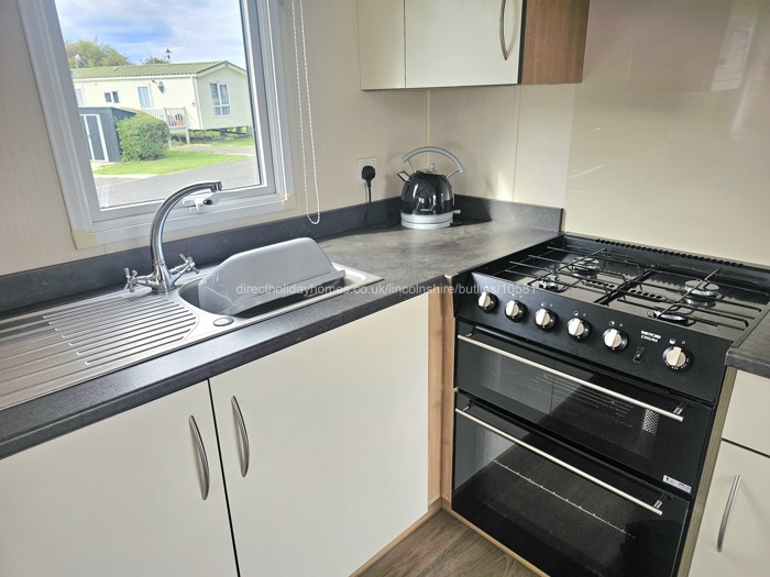 Kitchen Yvonne's Caravan