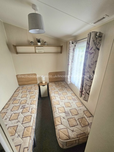 2nd bedroom Yvonne's Caravan