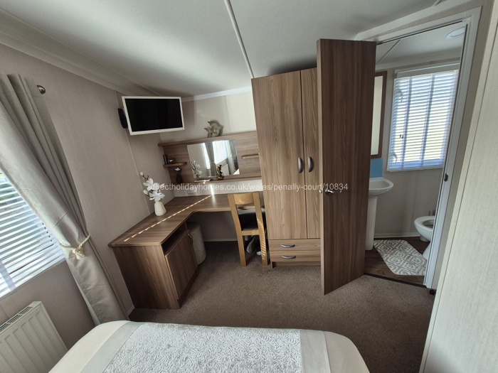 Bedroom 1 with  Ensuite