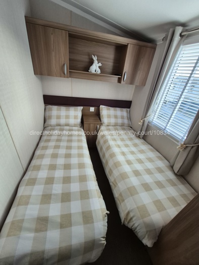 Twin bedroom 1