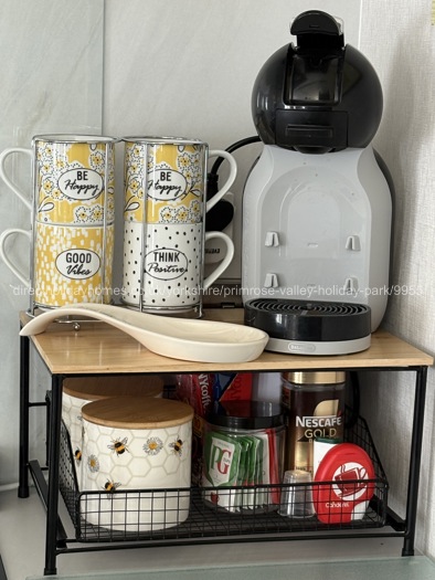 Drink station with coffee machine