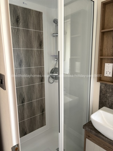 2nd bathroom
