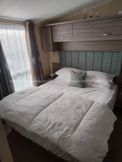 Master bedroom with king size bed