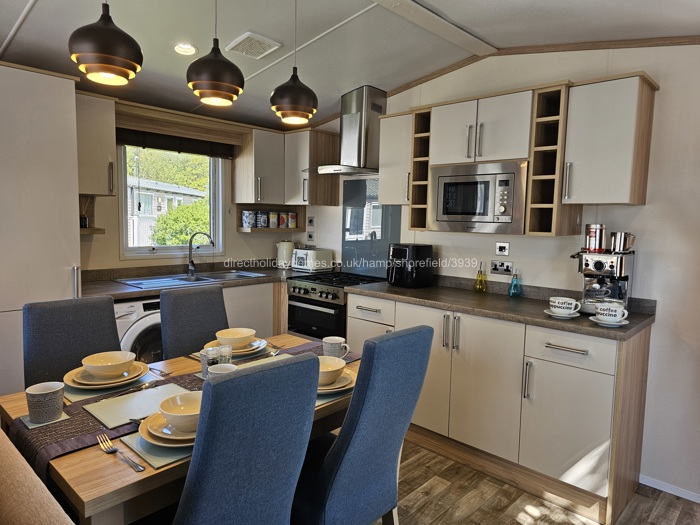 Well equipped kitchen 