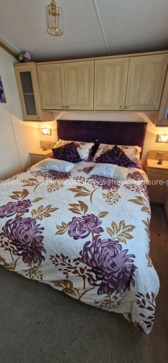 King Size Master Bedroon