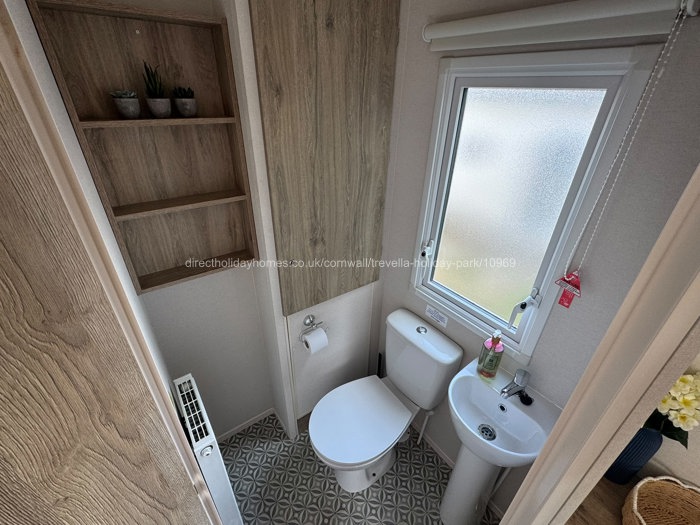 Ensuite Toilet