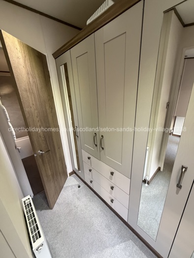 Walk through dressing area