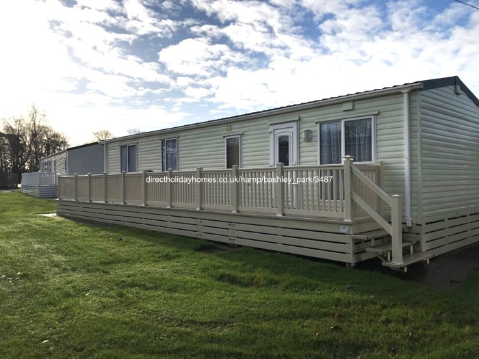 Photo of Caravan on Hoburne Bashley