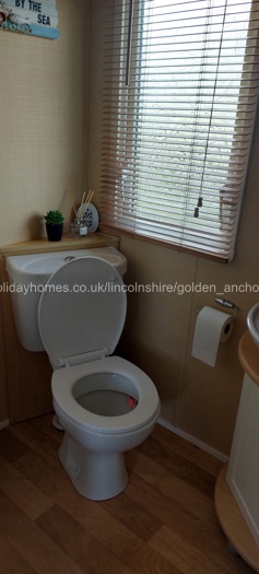 Toilet 2