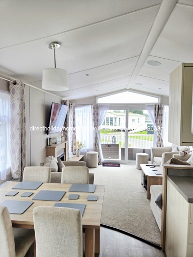 Open Plan Spacious Living