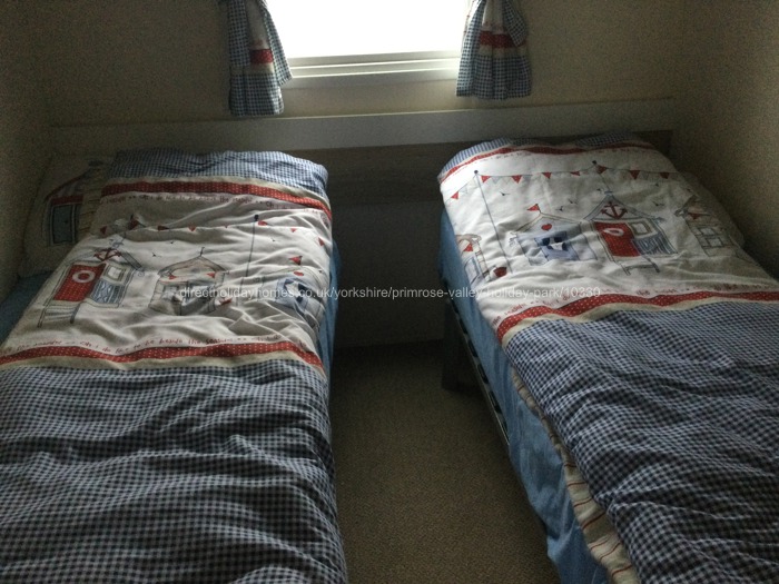 Twin bedroom 